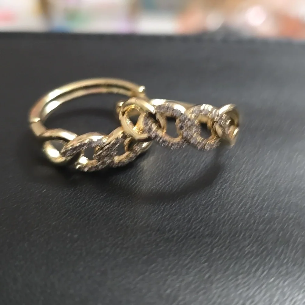 Jewelry - Picture 3 of 3